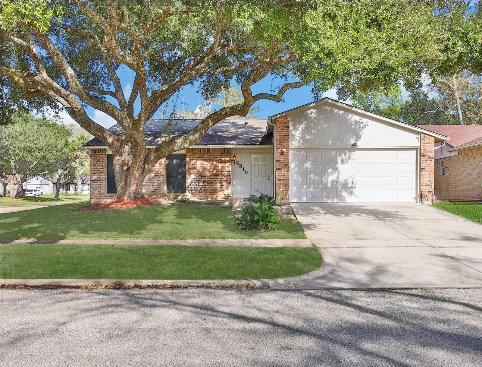 Real estate property located at 6819 Tara, Fort Bend, Tara Sec, Richmond, TX, US