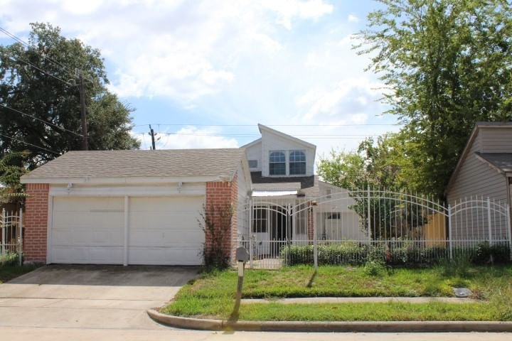 Real estate property located at 11243 Oakcenter, Harris, BRAYS VILLAGE, Houston, TX, US