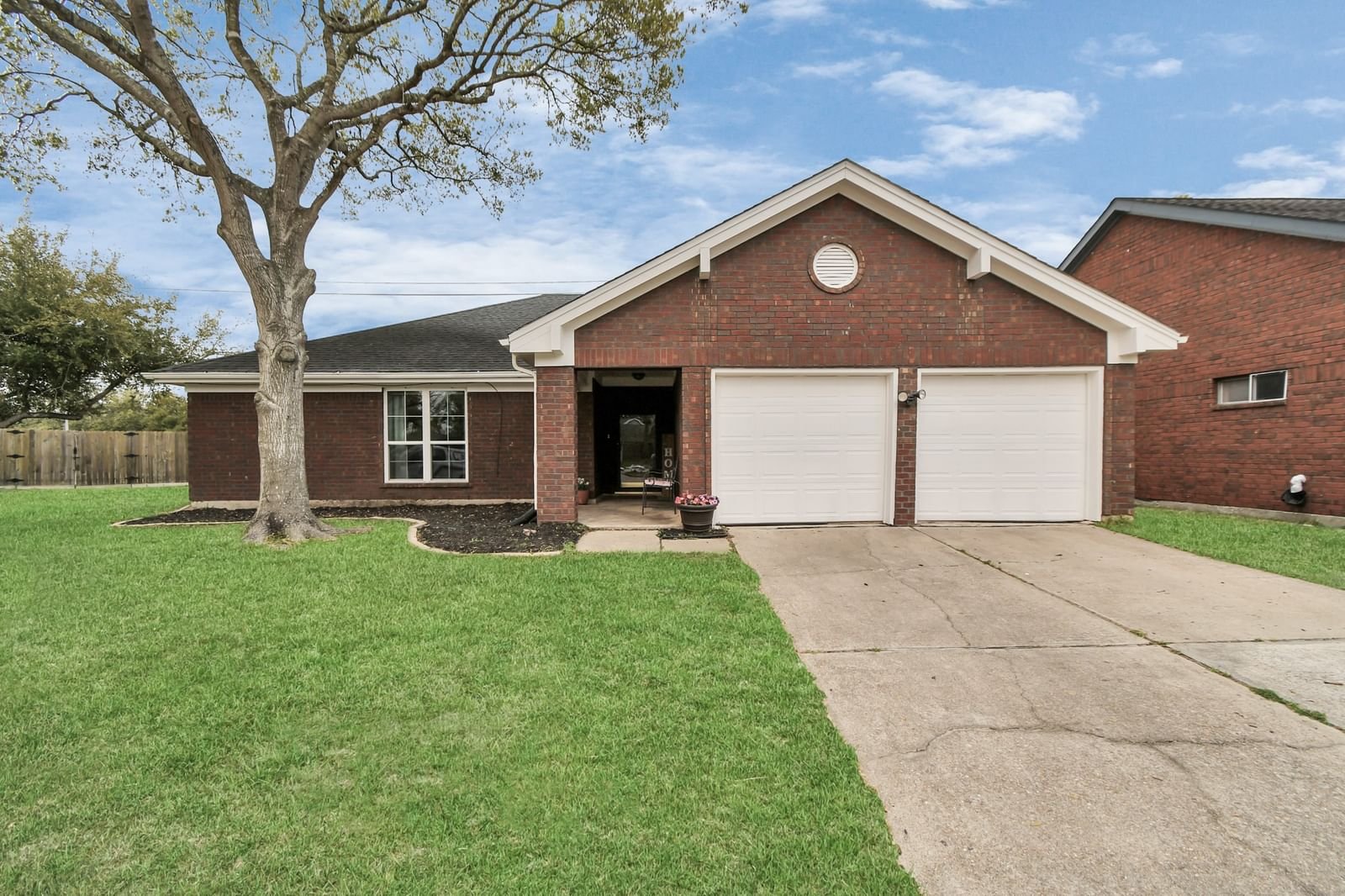Real estate property located at 15903 Surrey Woods, Harris, Heritage Park, Friendswood, TX, US