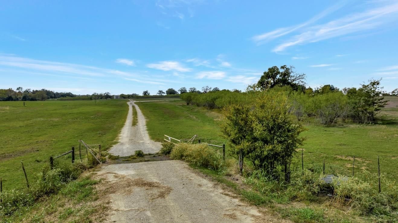 Real estate property located at 740 LCR 740, Limestone, Rejon-West, Thornton, TX, US