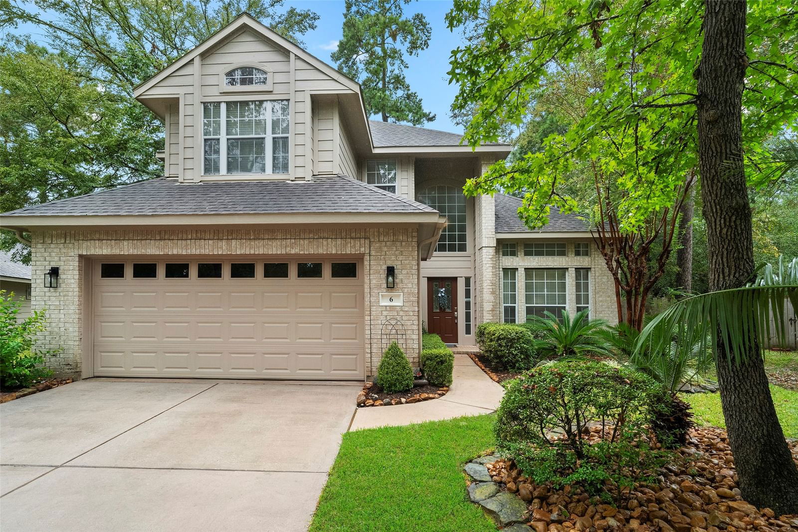 Real estate property located at 6 Willow Point, Montgomery, Wdlnds Village Alden Br 33, The Woodlands, TX, US