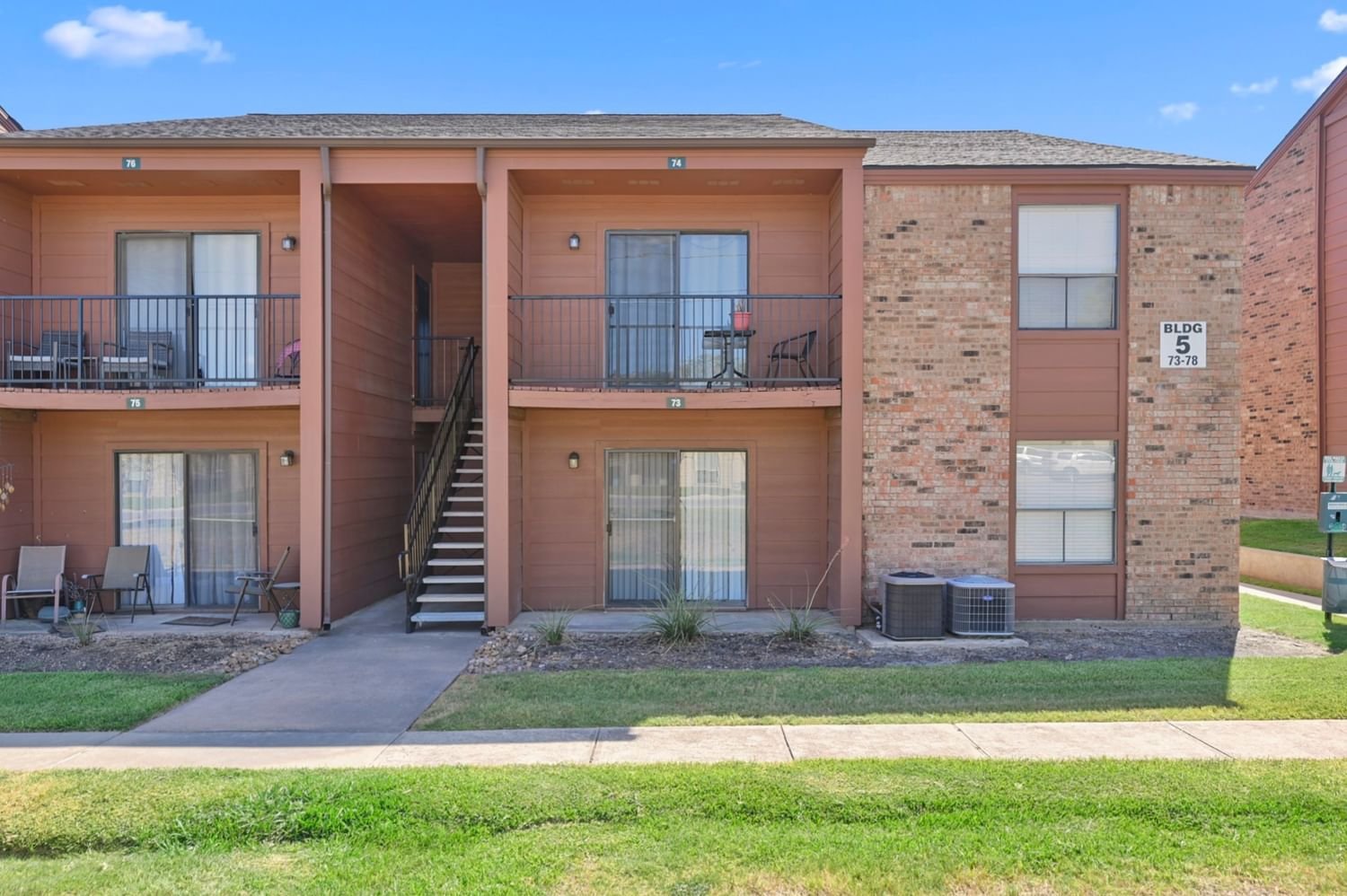 Real estate property located at 904 University Oaks #73, Brazos, College Station, TX, US