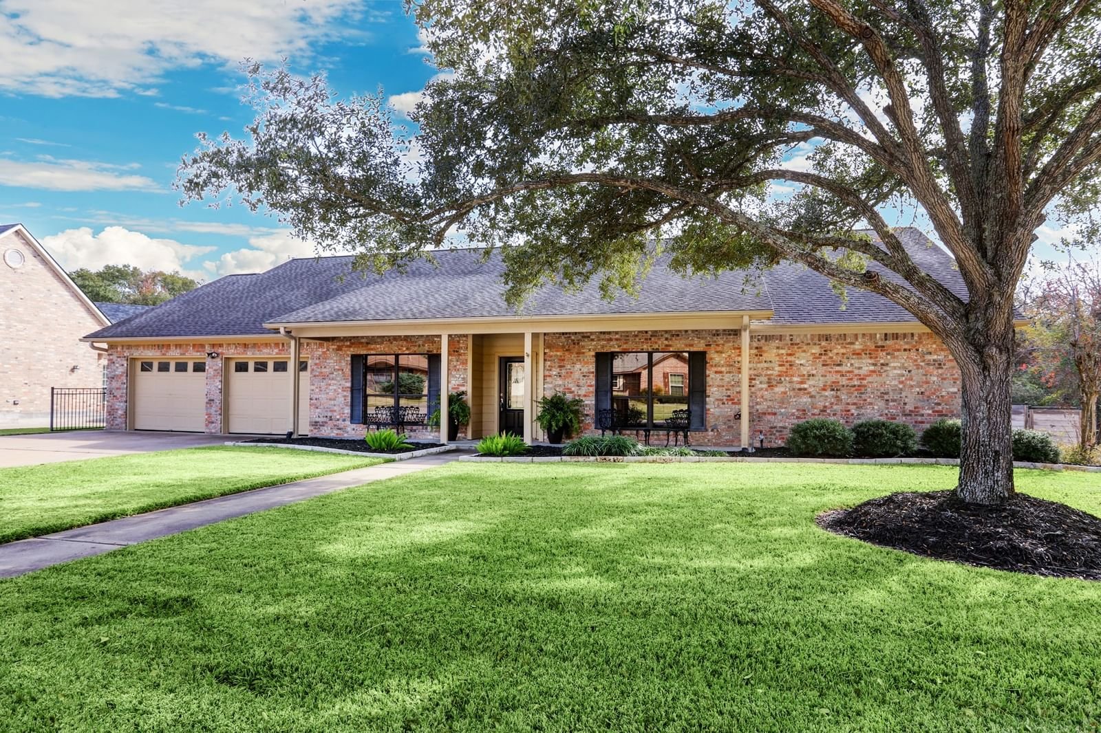 Real estate property located at 207 Briarwood, Austin, Briarwood Sub, Bellville, TX, US