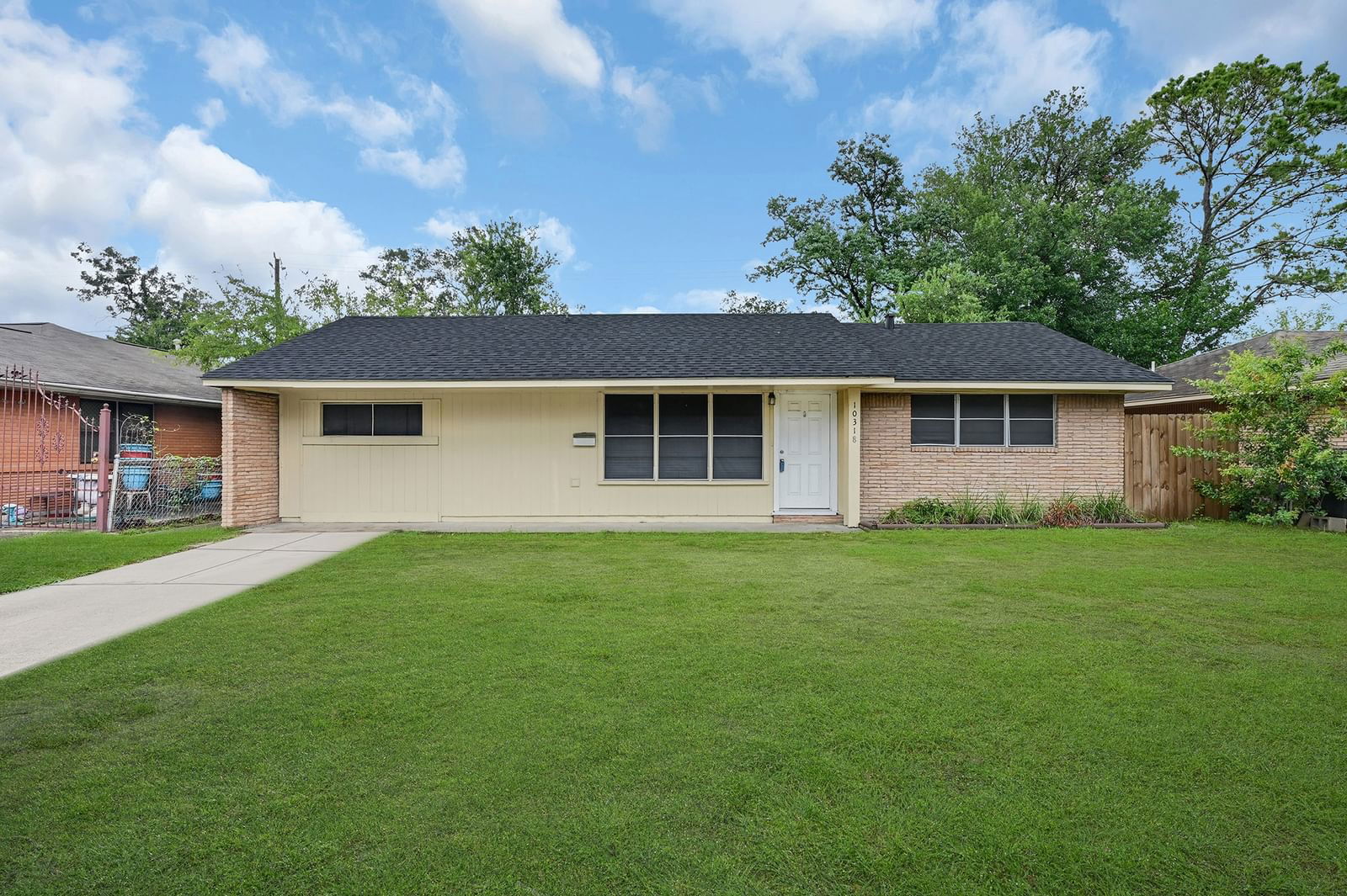 Real estate property located at 10318 Homestead, Harris, Scenic Woods, Houston, TX, US