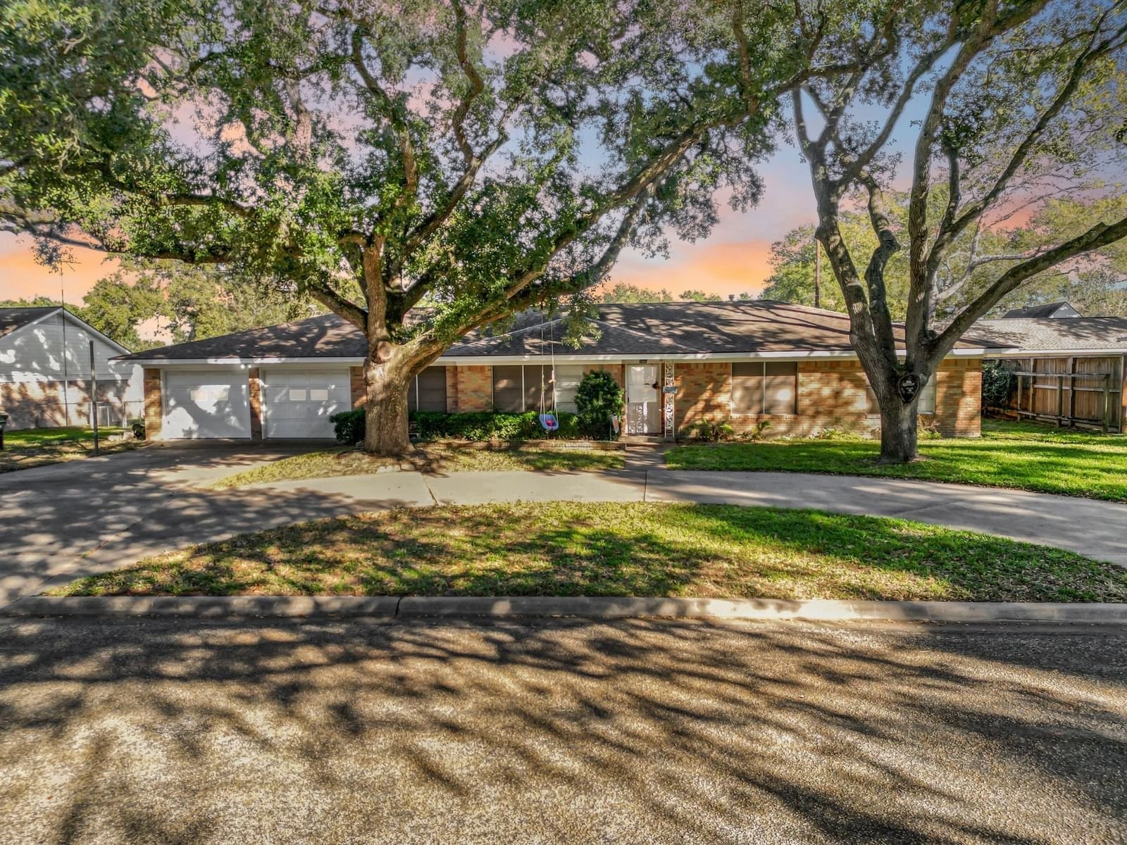 Real estate property located at 873 Fowlkes, Austin, Carolyn Meadows Sub, Sealy, TX, US