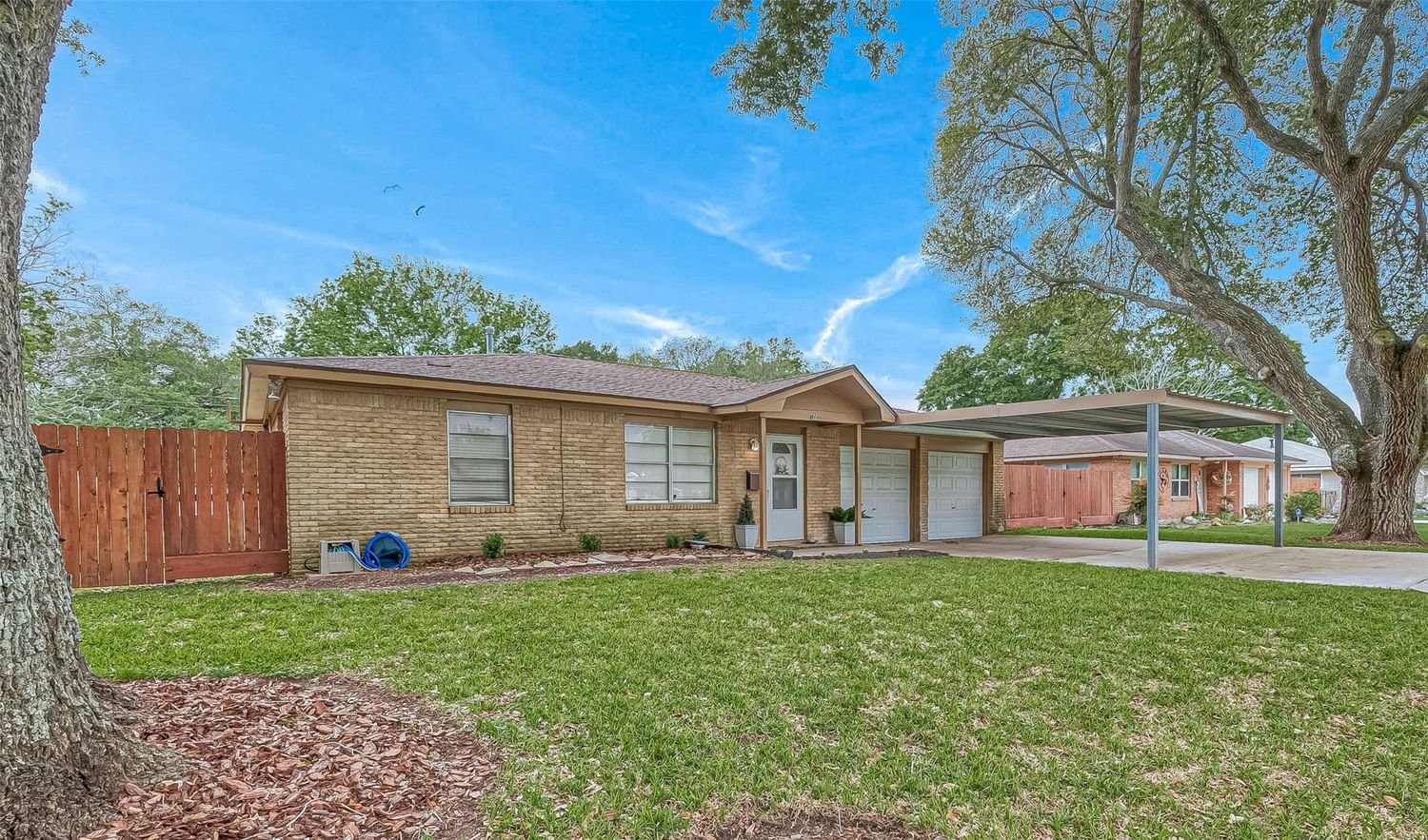 Real estate property located at 1002 Walger, Fort Bend, Southland Terrace Sec 1, Rosenberg, TX, US