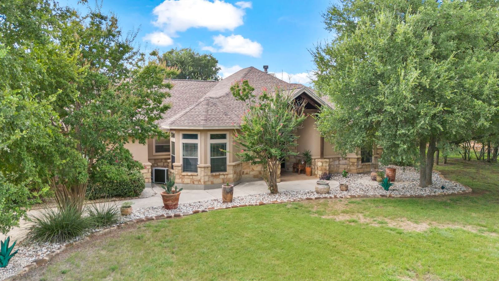 Real estate property located at 2647 Trophy, Comal, Havenwood Hunters Crossing 3, New Braunfels, TX, US