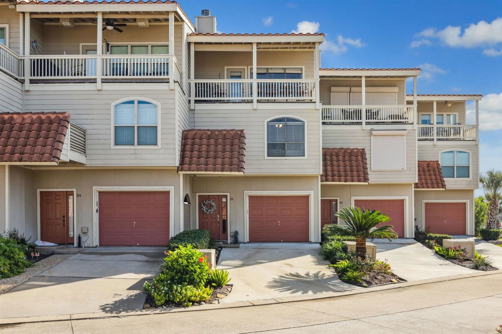 Real estate property located at 35 Dana, Galveston, Pirates Cove Twnhms At Lake, Galveston, TX, US