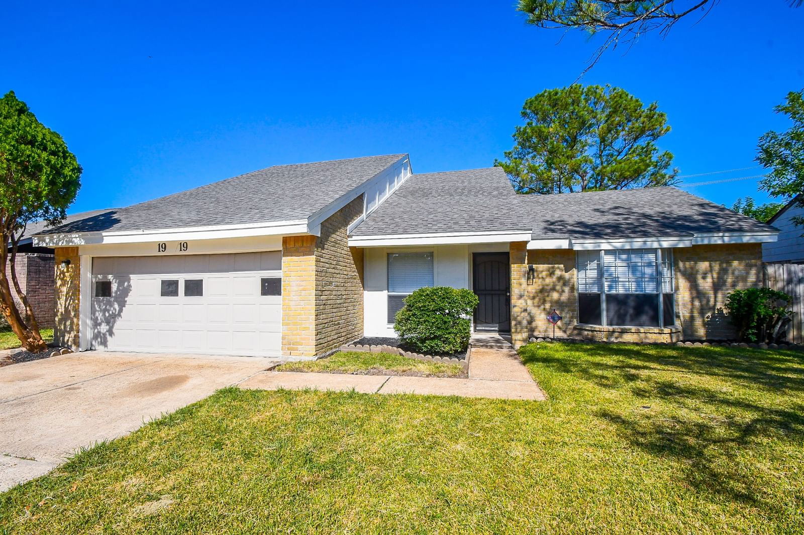 Real estate property located at 1919 Hammerwood, Fort Bend, Hunters Glen Sec 3, Missouri City, TX, US