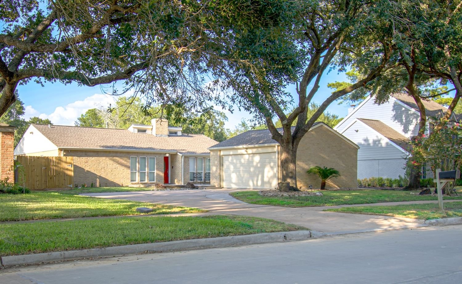 Real estate property located at 15718 Pine Mountain, Harris, Bear Creek Village Sec 01, Houston, TX, US