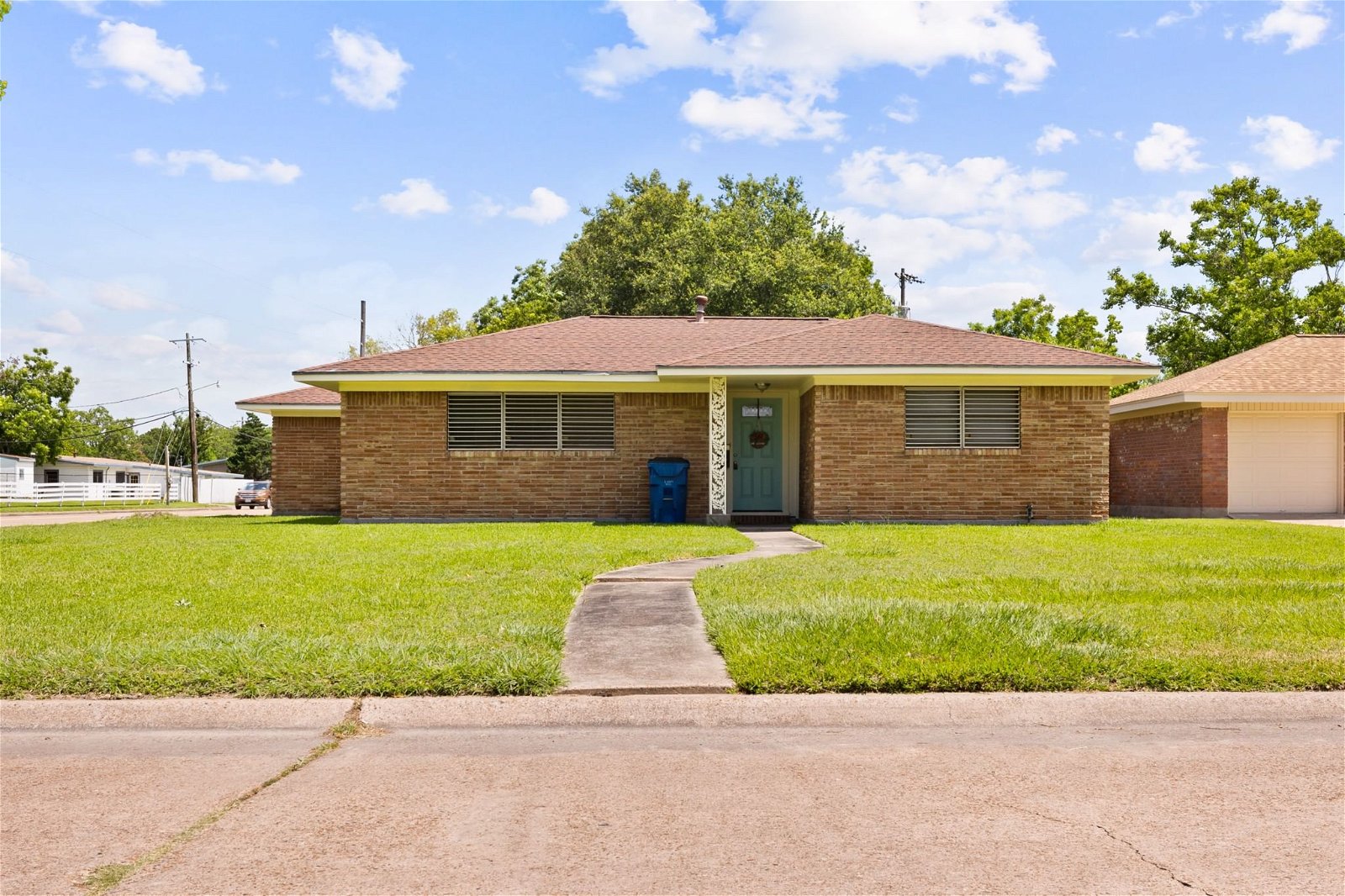 Real estate property located at 2022 16th Ave N, Galveston, Texas City, TX, US