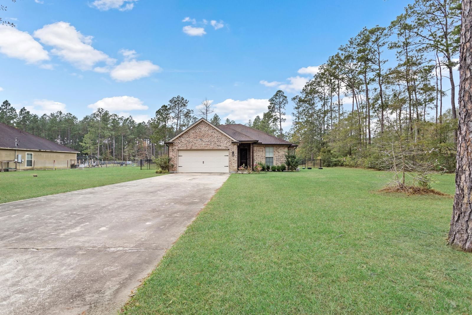 Real estate property located at 1471 Twin Bridges Road, Hardin, Other, Silsbee, TX, US