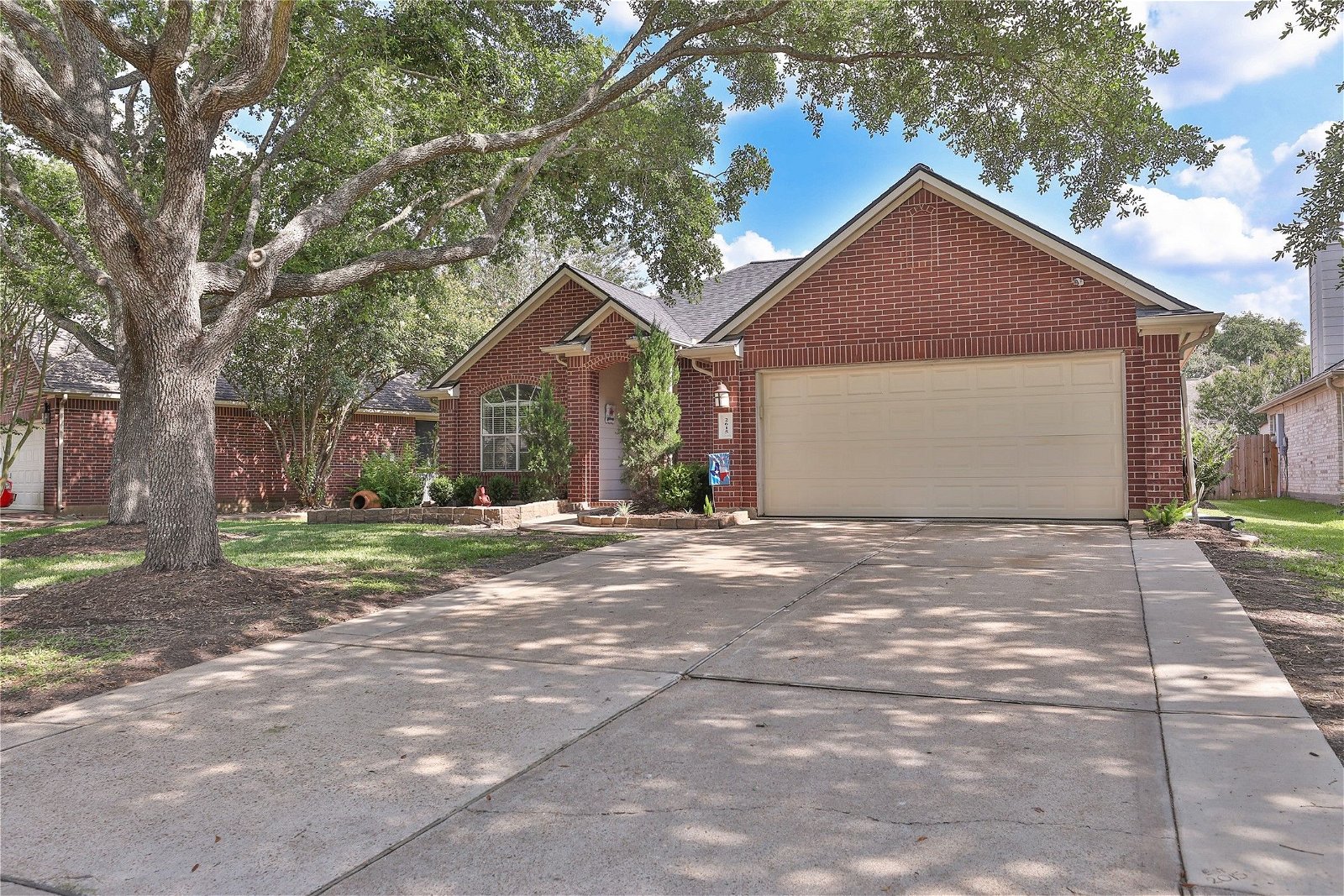Real estate property located at 2615 Millers Falls, Fort Bend, Richmond, TX, US