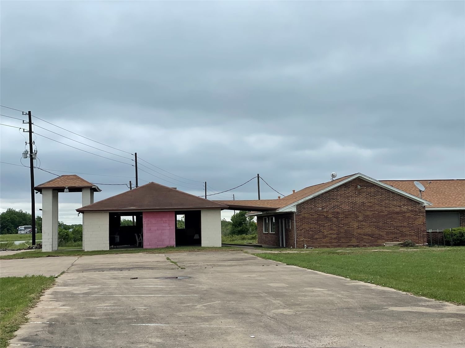 Real estate property located at 211 County Rd 227, Wharton, N/A, Hungerford, TX, US