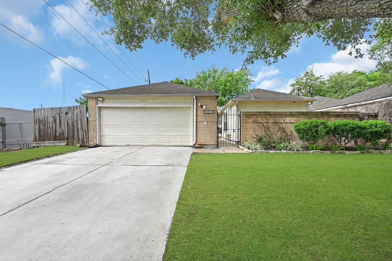 Real estate property located at 4134 Summit Valley, Harris, West Bend Sec 01, Houston, TX, US