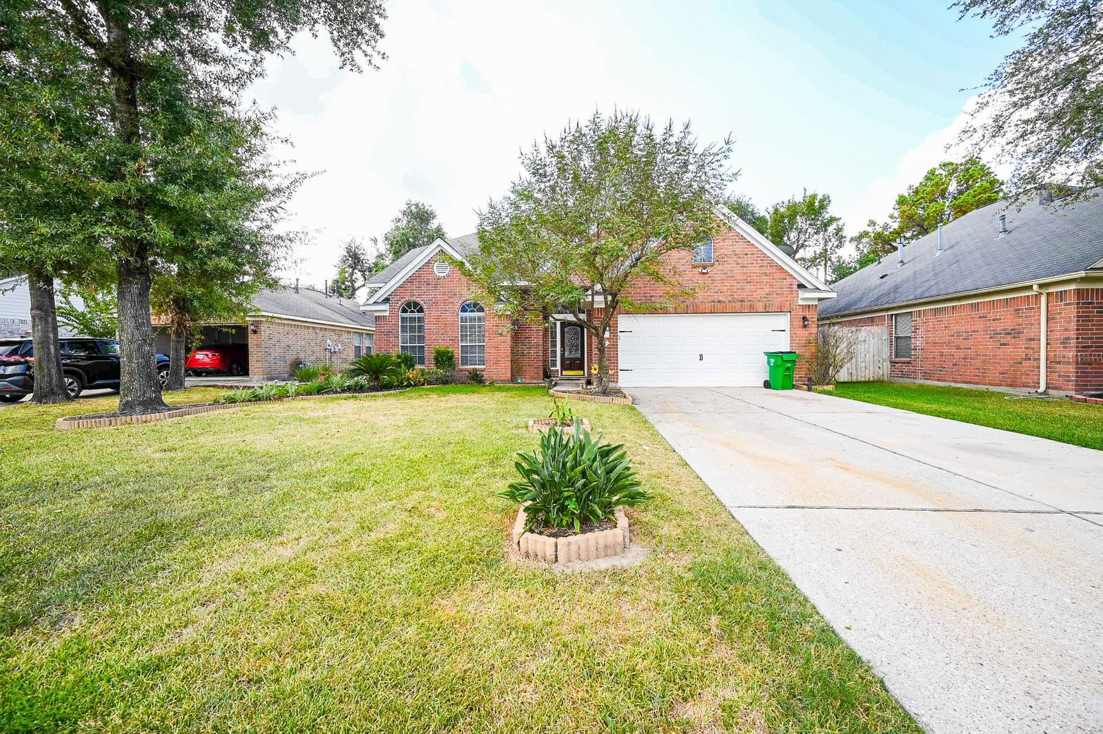 Real estate property located at 711 Far Pines Dr, Harris, Park At Northgate Crossing, Spring, TX, US