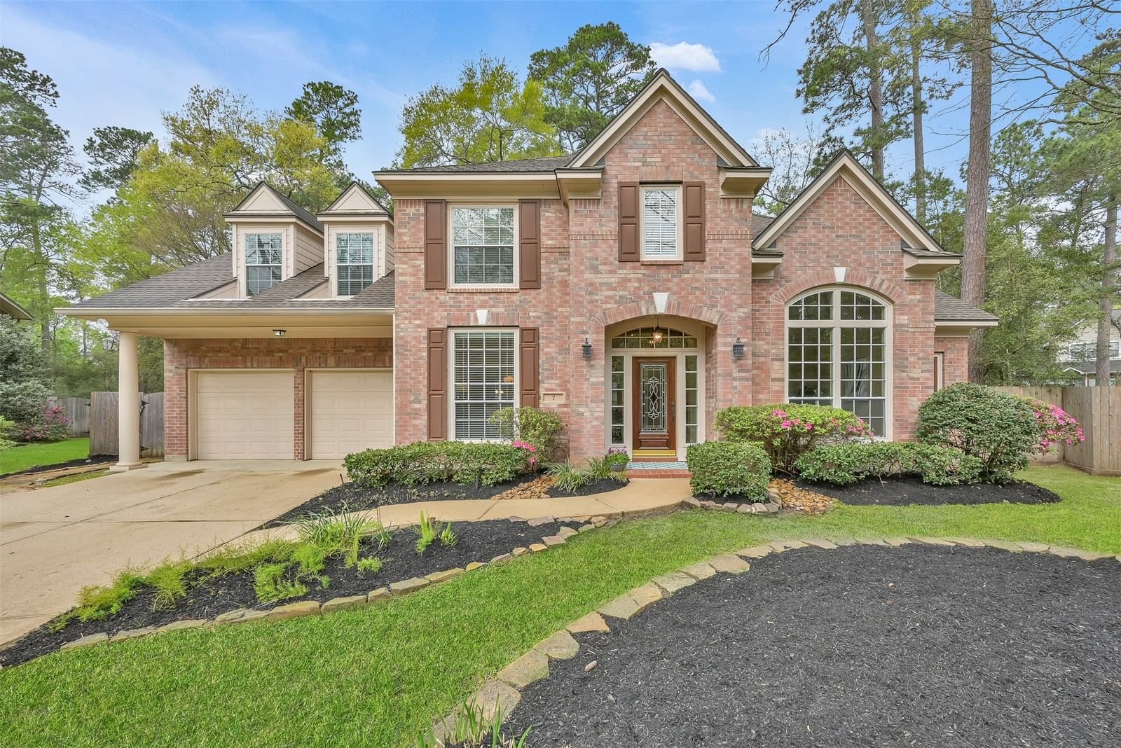Real estate property located at 7 Greycrest, Montgomery, Wdlnds Village Alden Br 50, The Woodlands, TX, US