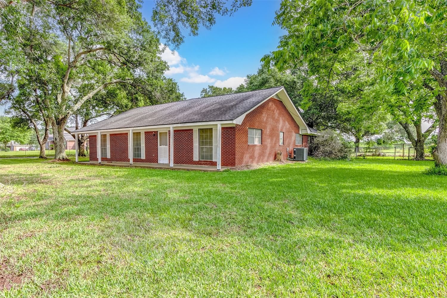 Real estate property located at 1416 Woody, Austin, Sealy, TX, US
