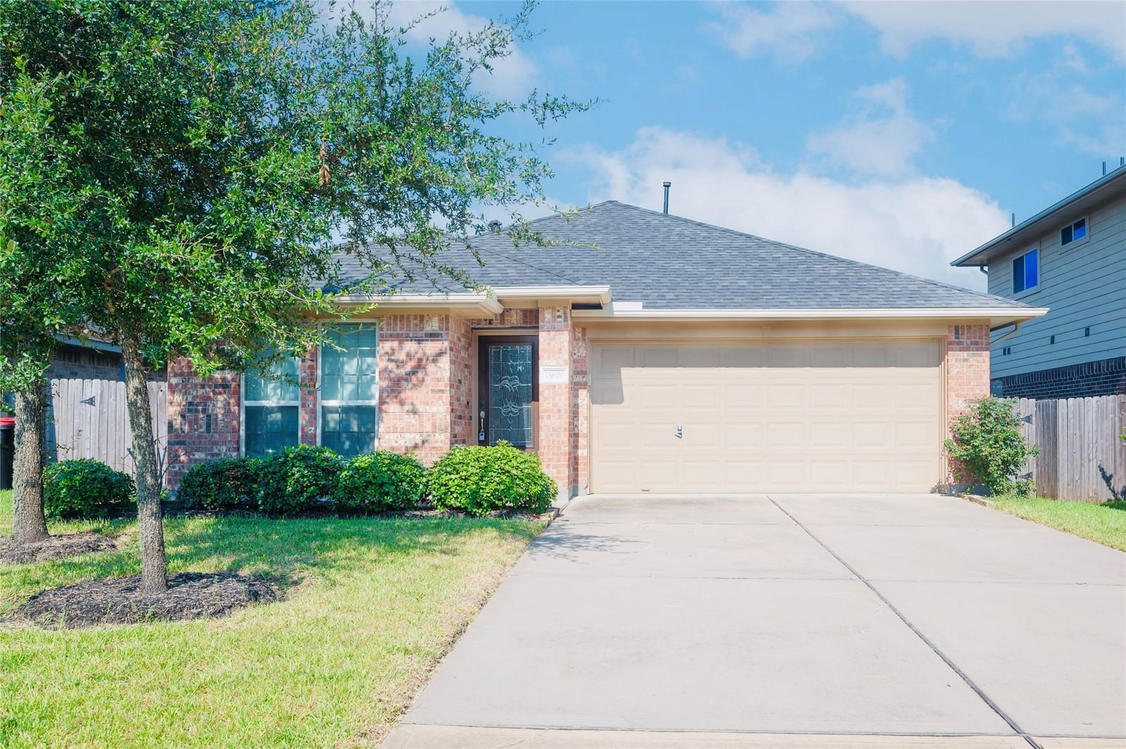 Real estate property located at 15619 Whispering Green, Harris, Park Creek, Cypress, TX, US