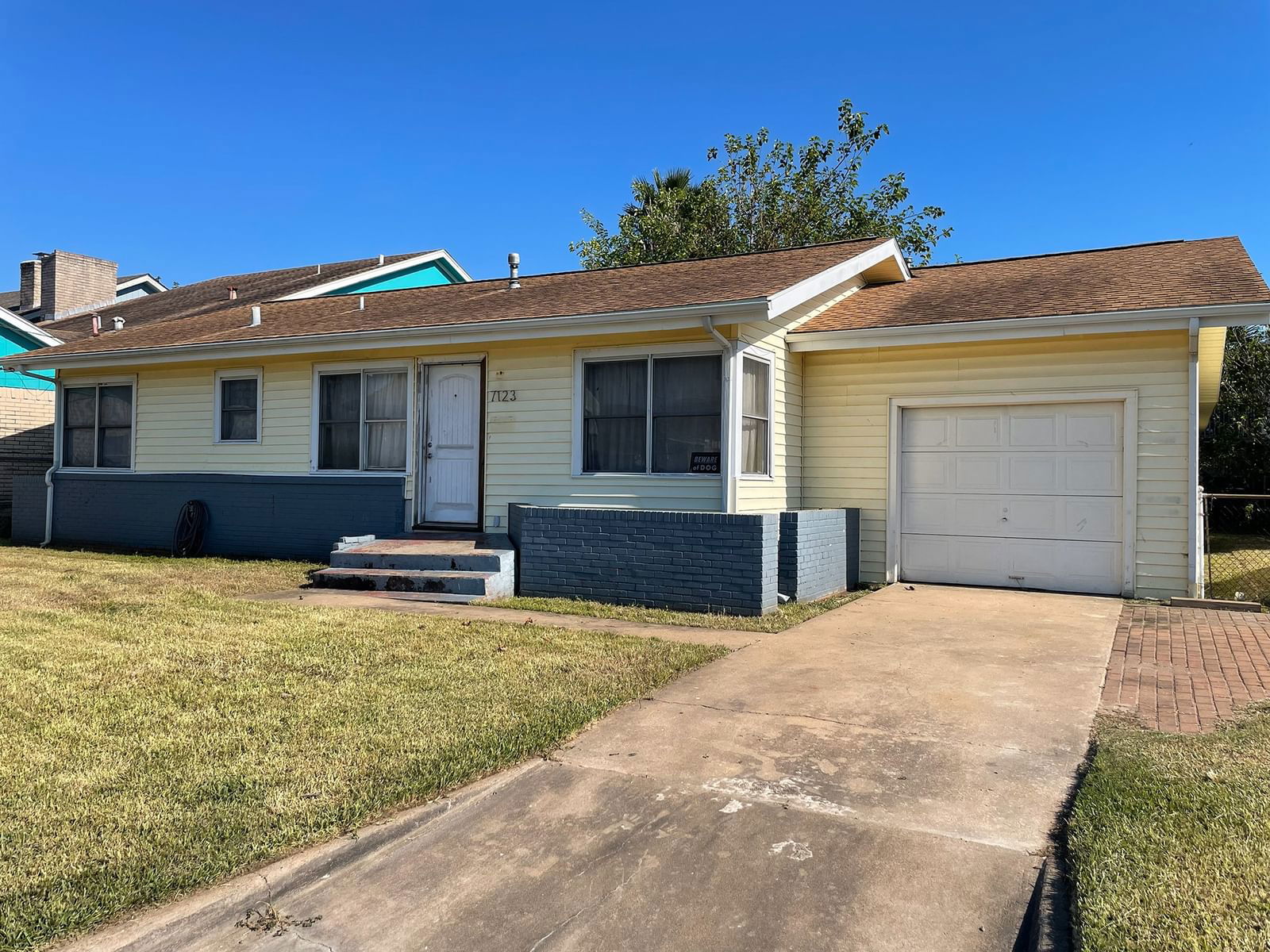 Real estate property located at 7123 Avenue Q 1/2, Galveston, Jones Garden Homes, Galveston, TX, US