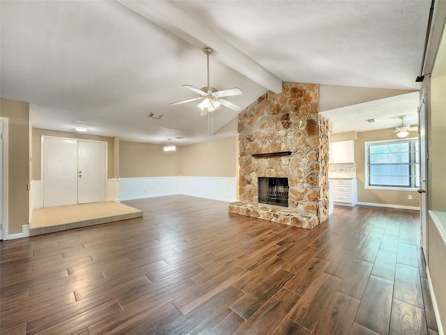 Real estate property located at 14906 South Silver Green, Harris, Channelview, TX, US
