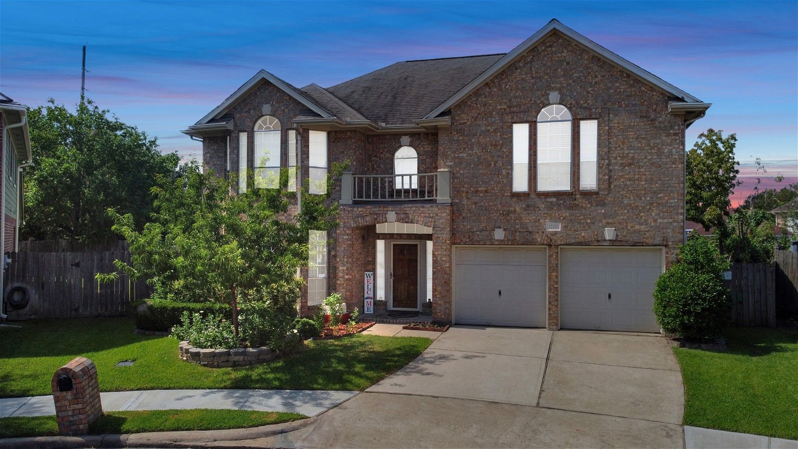 Real estate property located at 12218 Meadow Crest, Fort Bend, Meadows Place, TX, US