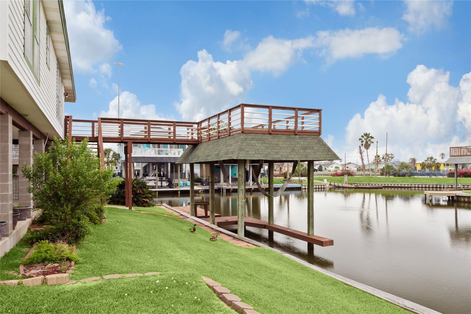 Real estate property located at 8 Pintail, Galveston, Omega Bay Numbered Sections, La Marque, TX, US