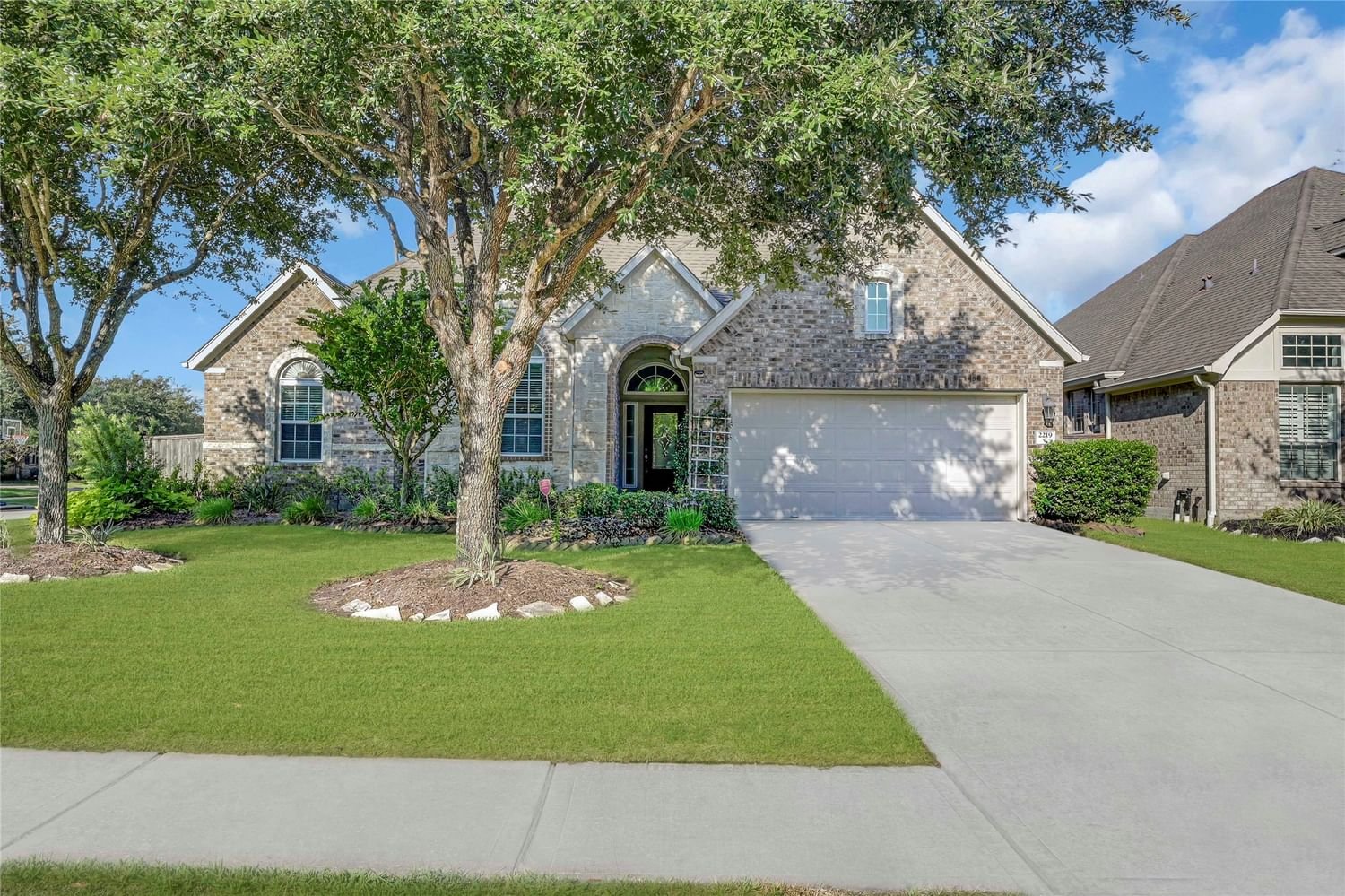 Real estate property located at 2219 Valley Blossum, Galveston, League City, TX, US