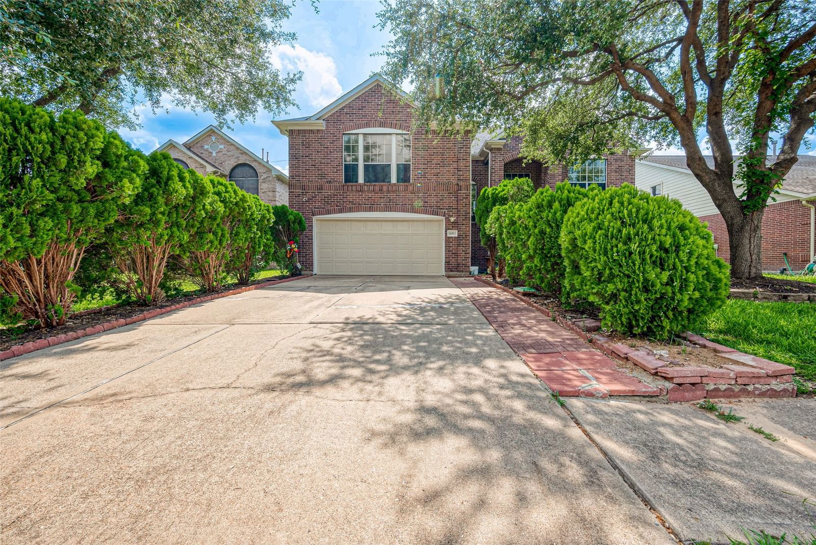 Real estate property located at 16511 Village View, Fort Bend, Village Of Oak Lake Sec 5, Sugar Land, TX, US