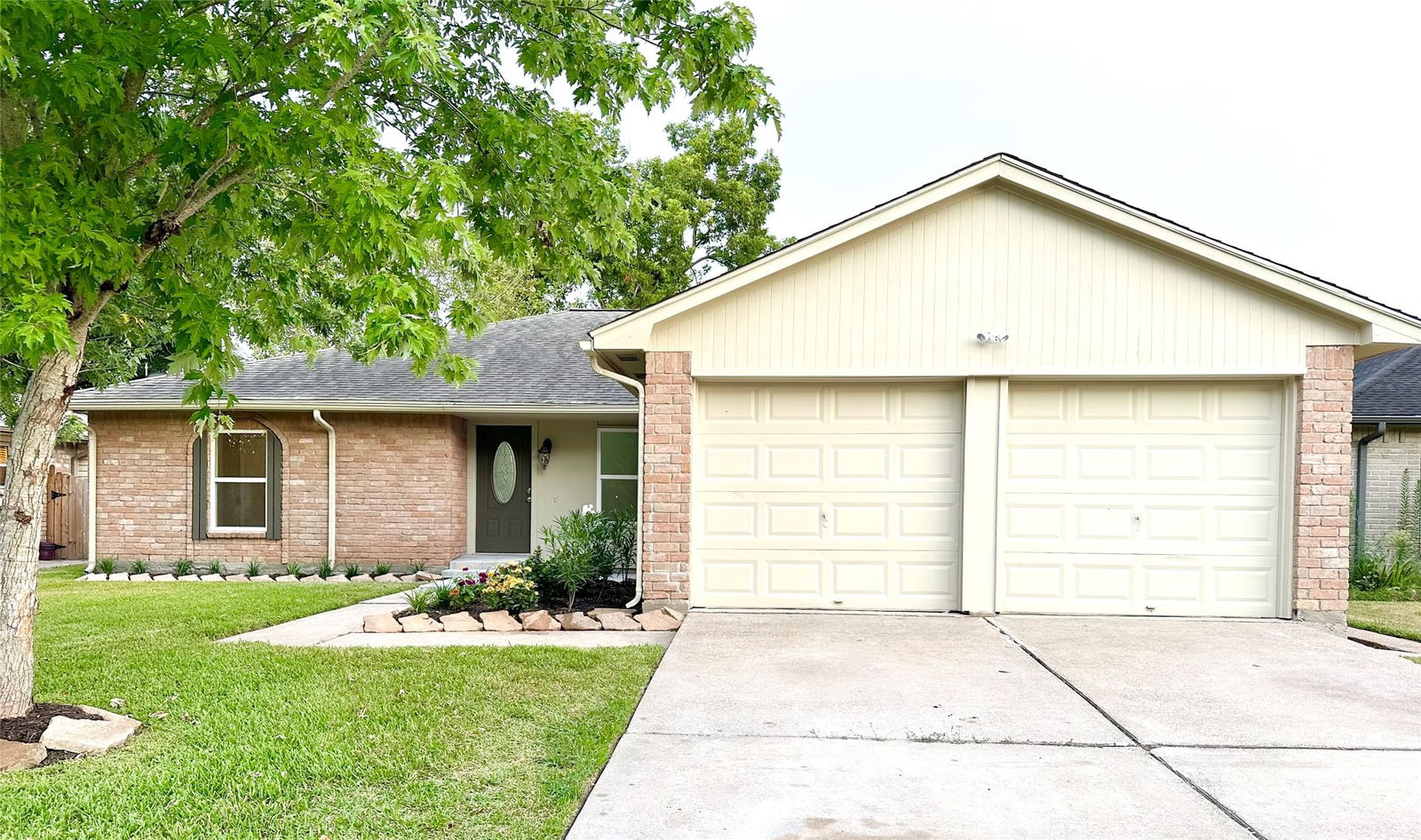 Real estate property located at 9810 Dover Hill, Harris, La Porte, TX, US