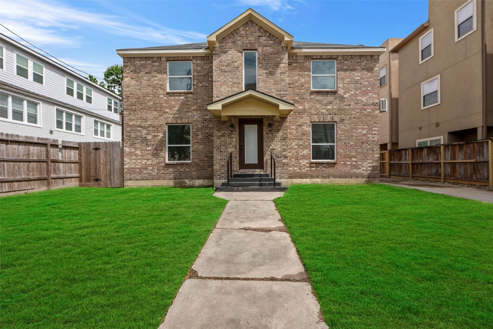 Real estate property located at 4811 Chenevert #5, Harris, Macgregor Blodgett Park Sec 03, Houston, TX, US