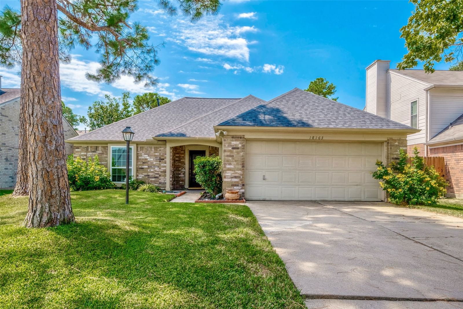 Real estate property located at 18163 Glenledi, Harris, Windsong Sec 03, Houston, TX, US