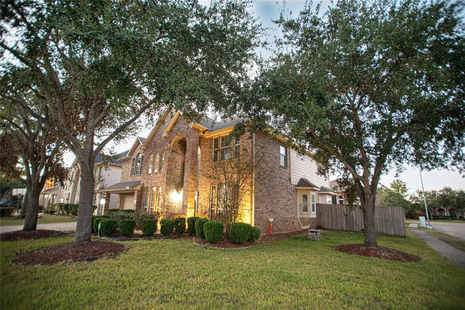 Real estate property located at 12301 Signal Hill, Brazoria, Shadow Creek Ranch Sf1-Sf2-Sf3, Pearland, TX, US