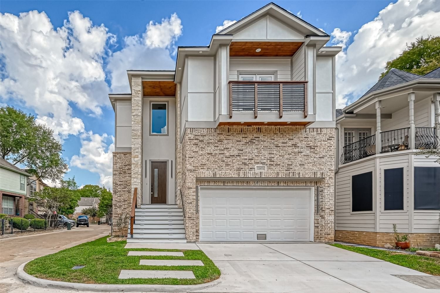 Real estate property located at 12975 Kingsbridge, Harris, Houston, TX, US
