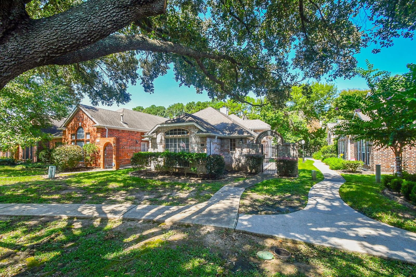 Real estate property located at 6614 Tournament, Harris, Champions Creek, Houston, TX, US