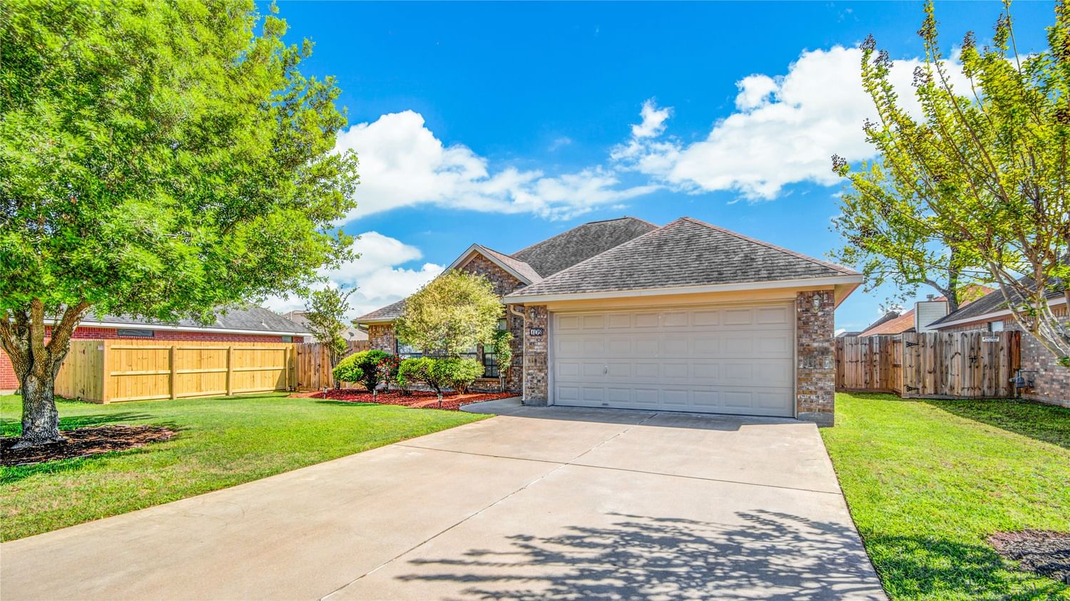 Real estate property located at 102 Eagle Nest, Brazoria, Audubon Woods II Ph I, Richwood, TX, US