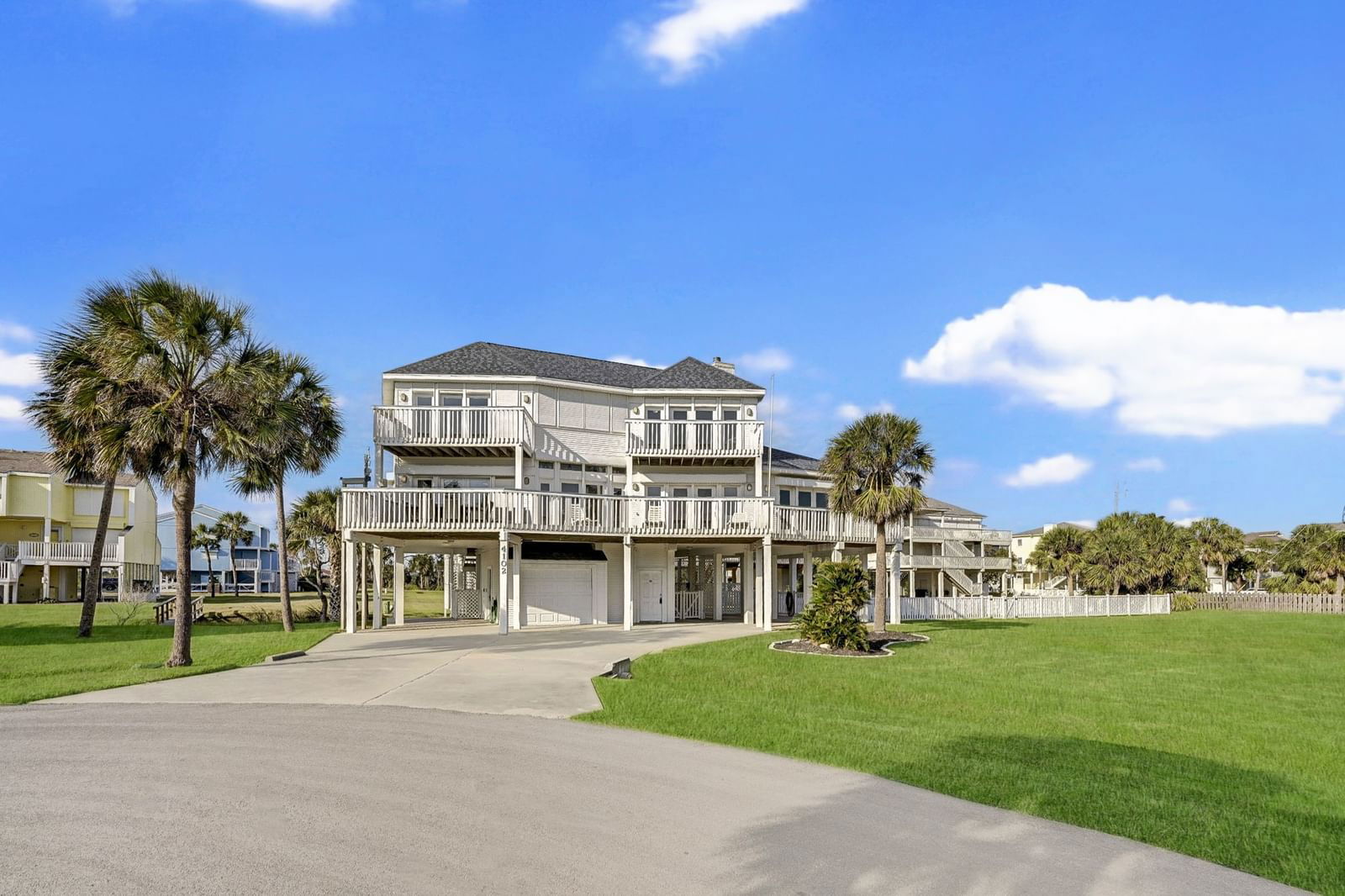 Real estate property located at 4102 Ghost Crab, Galveston, Pirates Beach 7, Galveston, TX, US