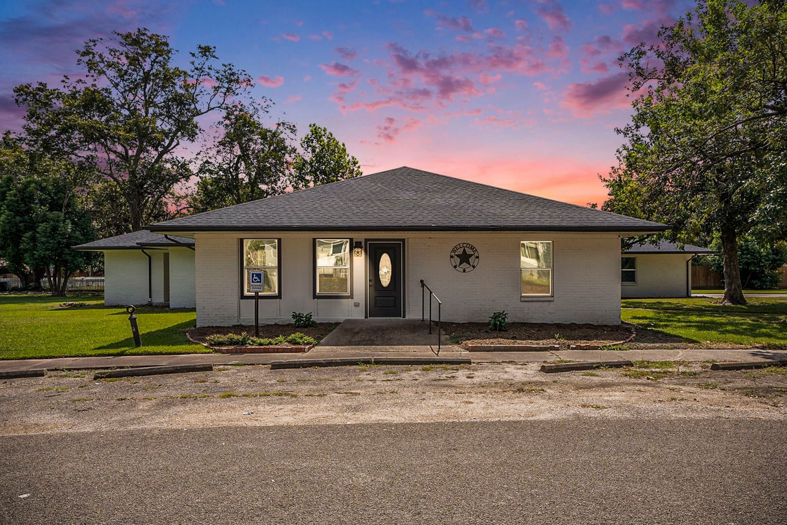 Real estate property located at 711 Sidnor, Brazoria, Alvin 1 Alvin, Alvin, TX, US