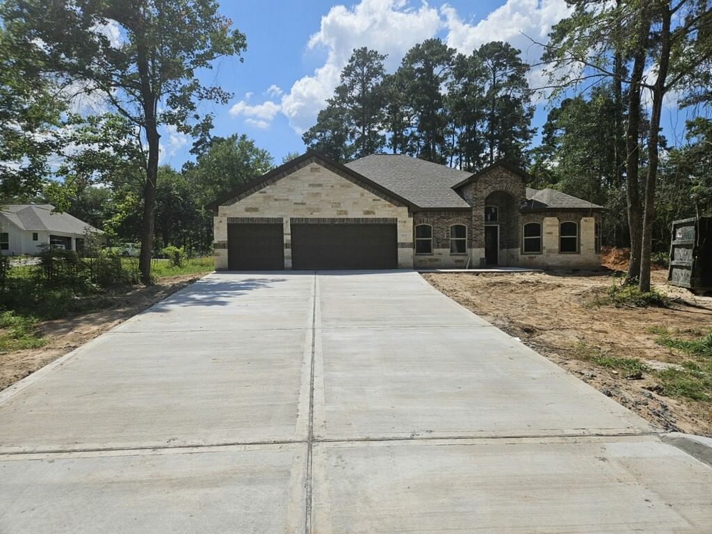 Real estate property located at 1010 Chickasaw, Montgomery, Lake Conroe Forest Sec 2, Conroe, TX, US