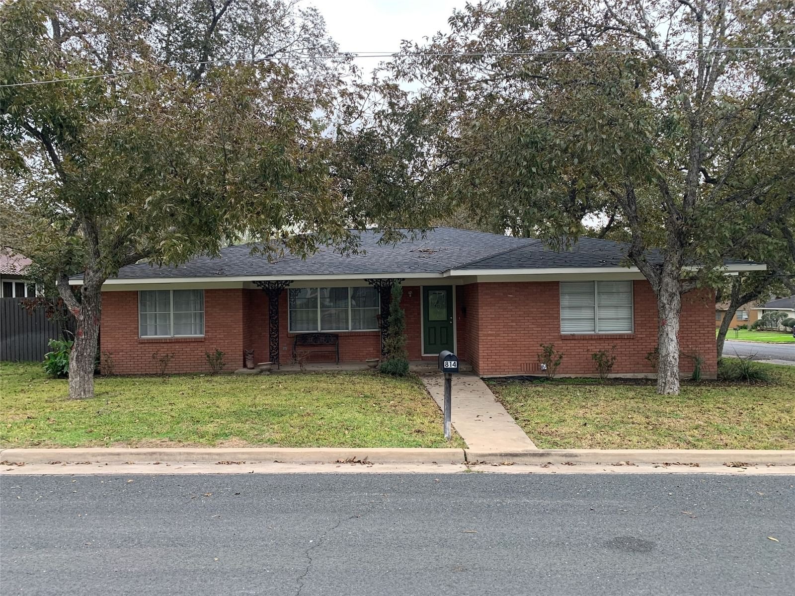 Real estate property located at 814 West, Fayette, City Of Schulenburg 497, Schulenburg, TX, US