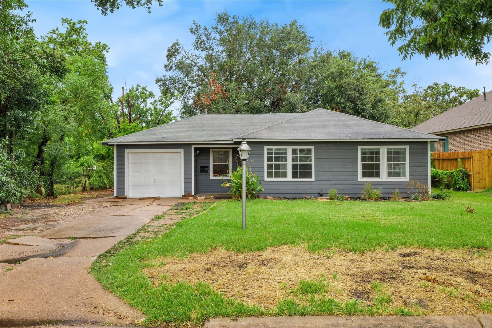 Real estate property located at 1213 Aberdeen, Harris, Tarrytown Sec 01, Pasadena, TX, US