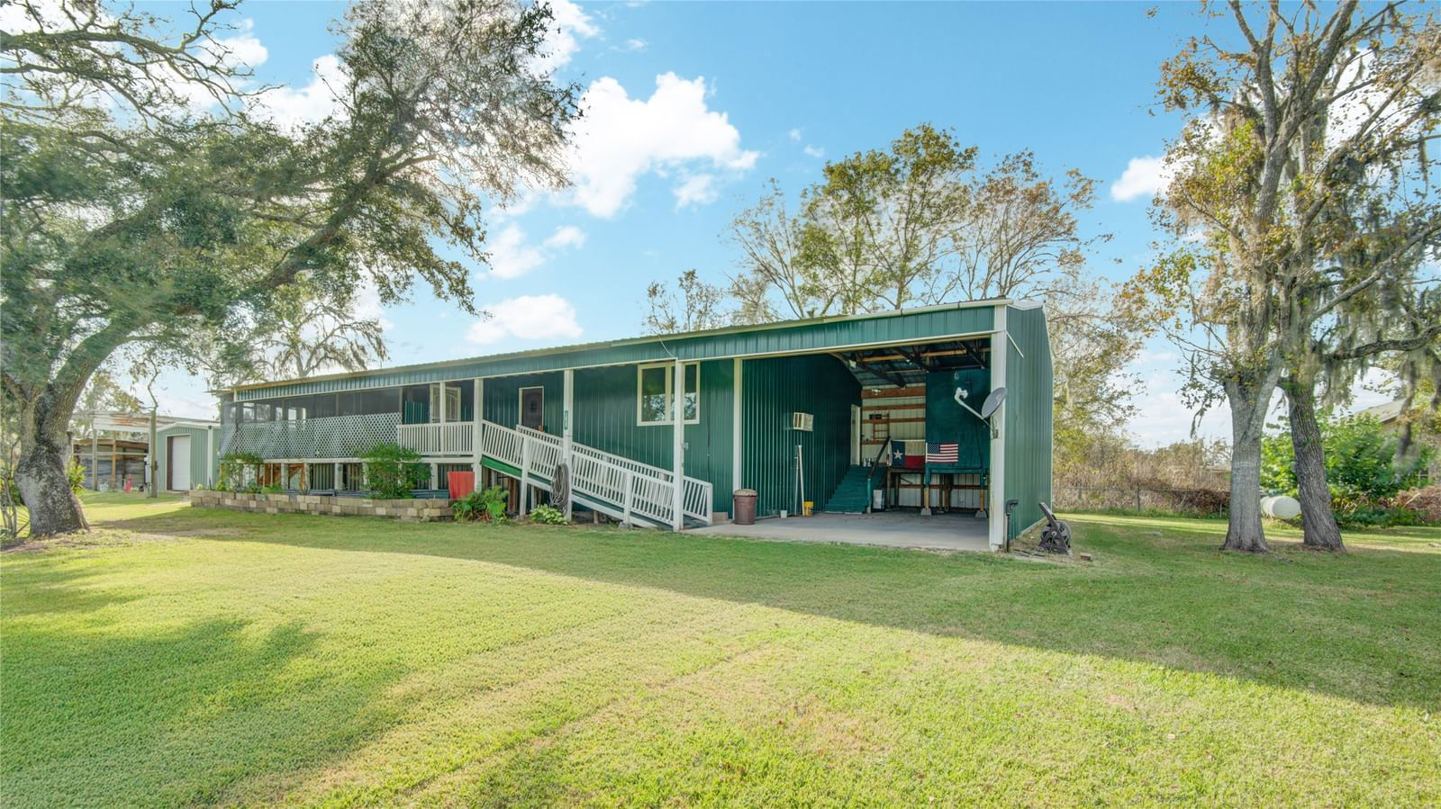 Real estate property located at 1625 County Road 244e, Brazoria, Bernard Oaks, Brazoria, TX, US