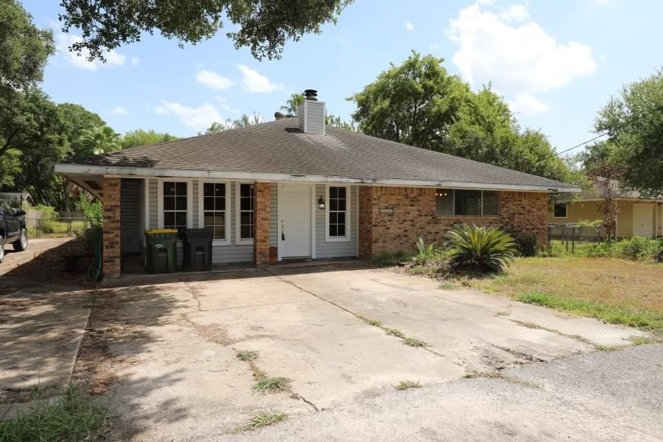 Real estate property located at 2205 Shady Bend, Brazoria, Creekview 2 Pearland, Pearland, TX, US