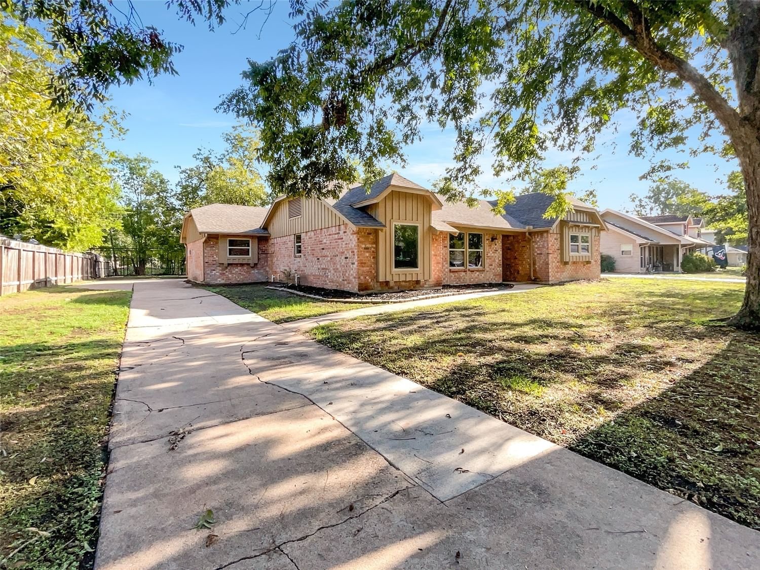 Real estate property located at 15502 Jersey, Harris, Jersey Village, Jersey Village, TX, US