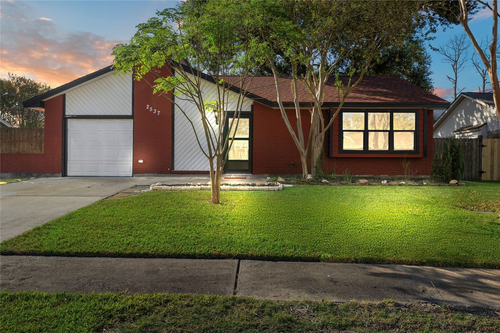 Real estate property located at 2537 KNOXVILLE, Galveston, THE LANDING, League City, TX, US