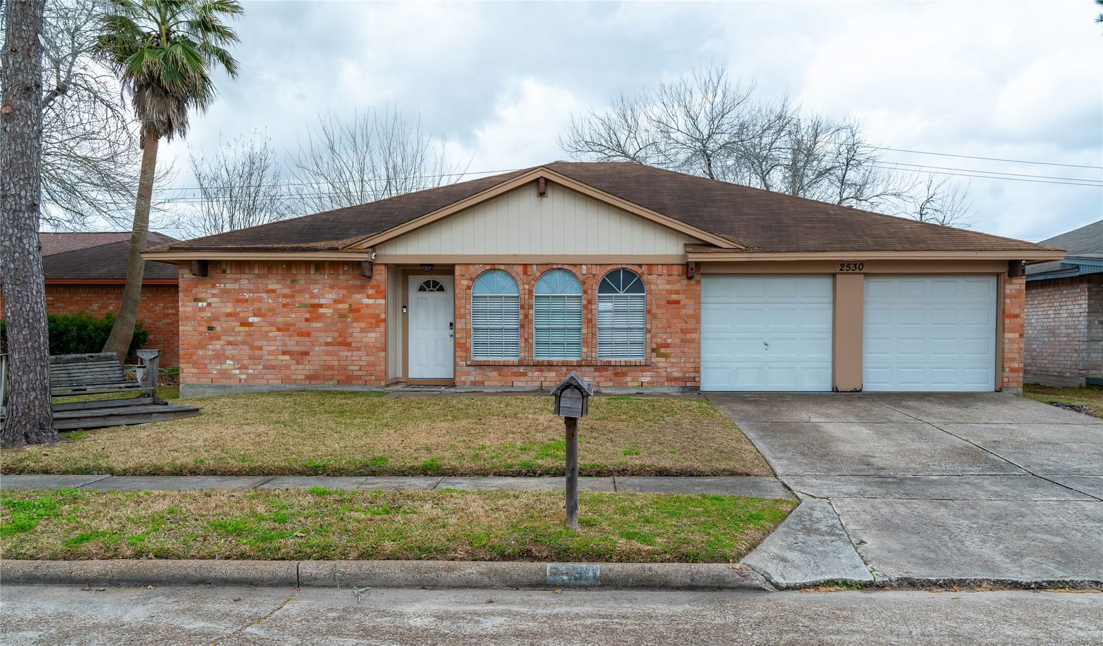 Real estate property located at 2530 Colonial Ridge, Harris, Heritage Park Sec 06, Friendswood, TX, US