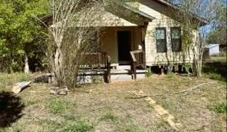 Real estate property located at 804 1st, Wilson, Floresville Sections, Floresville, TX, US