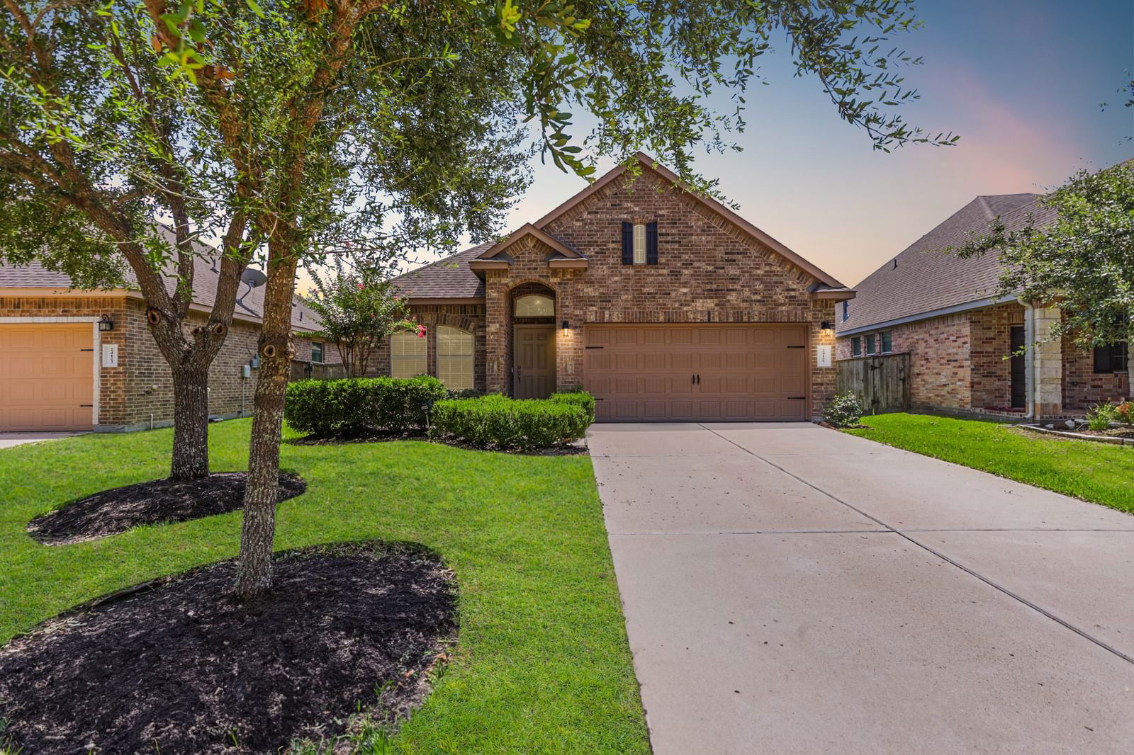 Real estate property located at 24127 Via Renata, Fort Bend, Lakes Of Bella Terra Sec, Richmond, TX, US