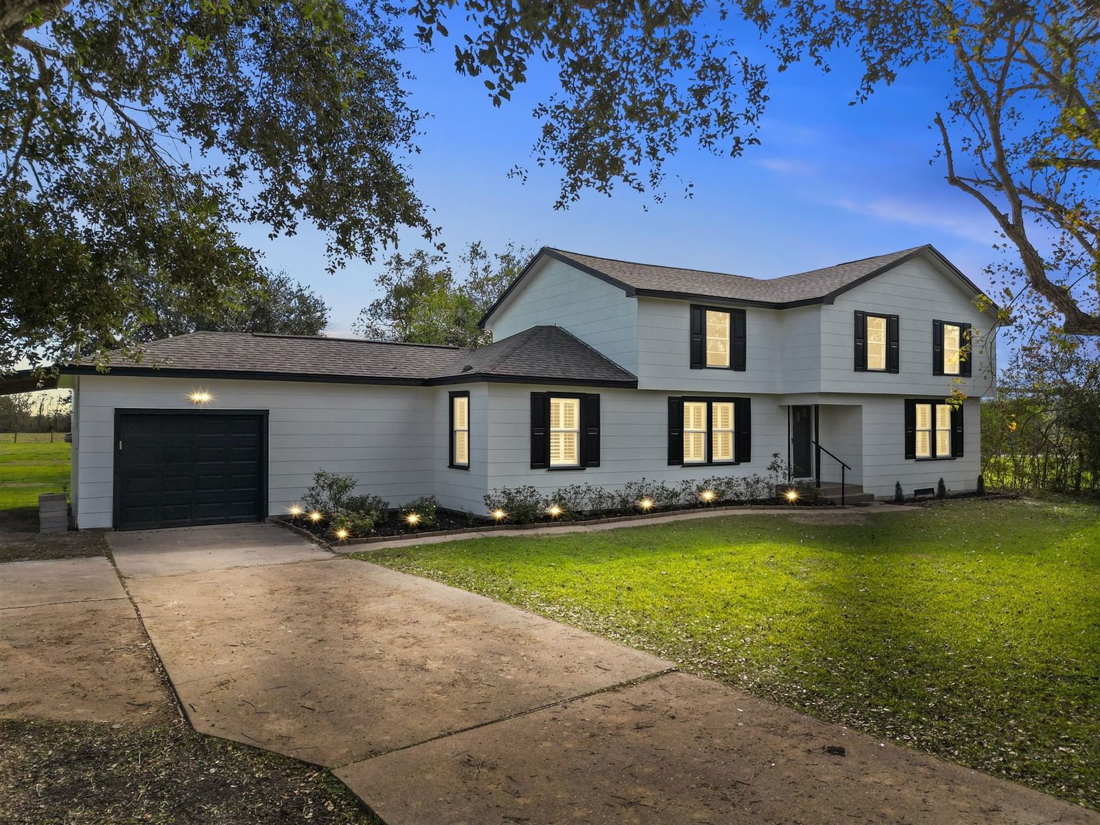 Real estate property located at 3211 County Road 163, Brazoria, H T & B R R, Alvin, TX, US