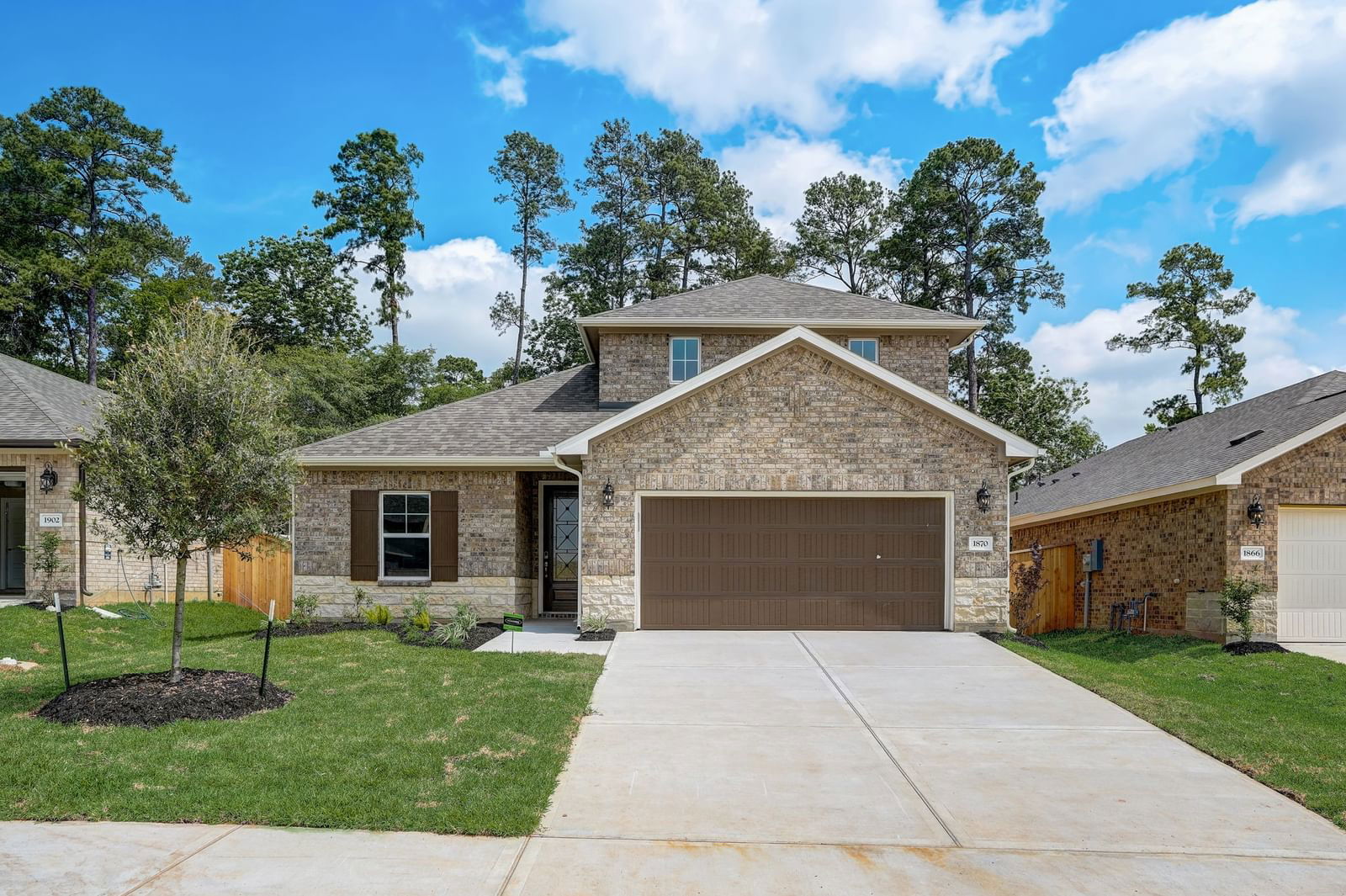 Real estate property located at 1870 East Darlington Oak, Montgomery, Montgomery Oaks, Conroe, TX, US